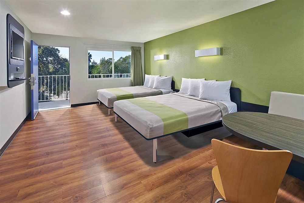 Motel 6-Redlands, CA Buitenkant foto