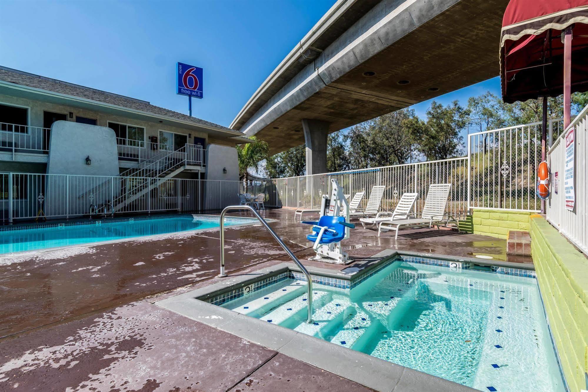 Motel 6-Redlands, CA Buitenkant foto