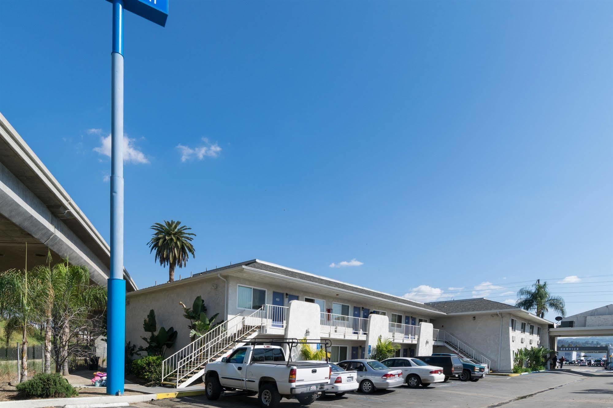 Motel 6-Redlands, CA Buitenkant foto